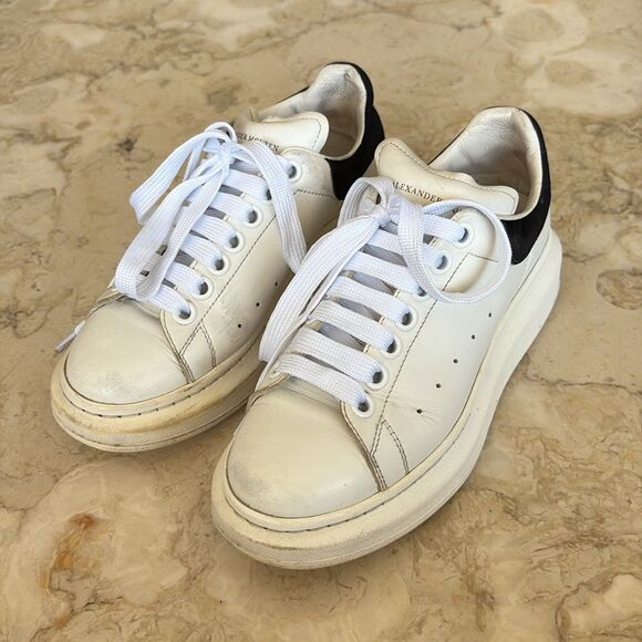 Alexander McQueen Suede Trim Oversized Sneakers - Picture 4 of 12